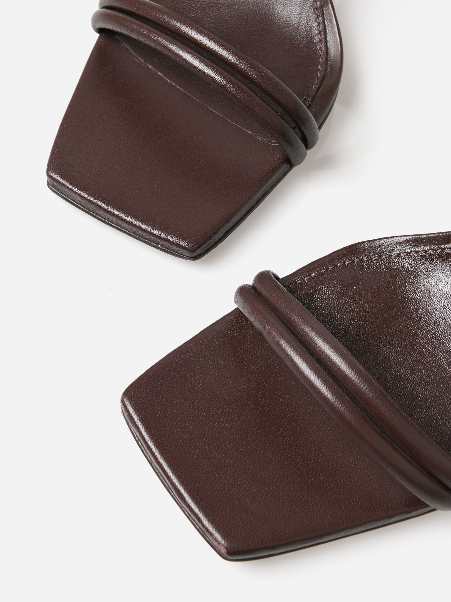 522-S032-LEAxCHOCOLATE-alt2