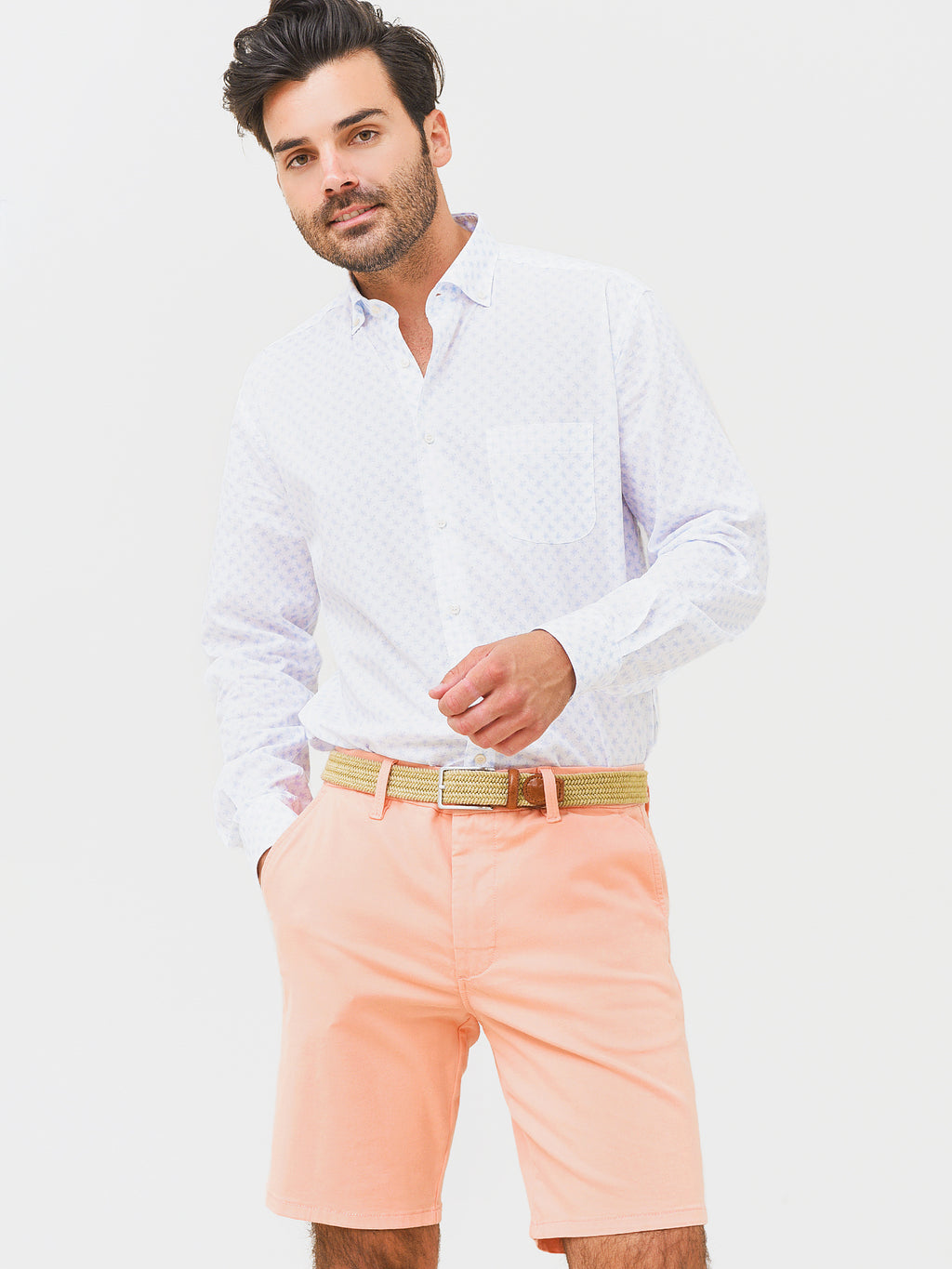 5M057-01xWHITE-alt1