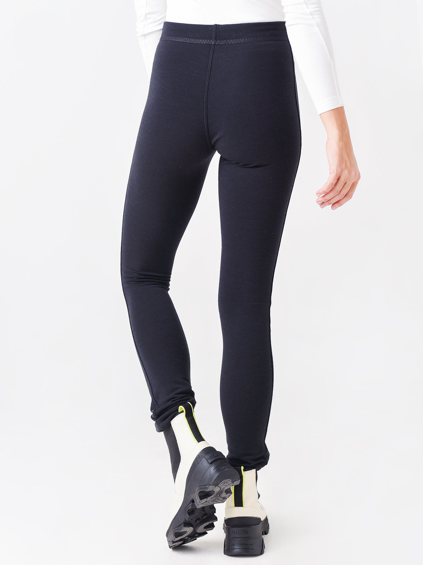 658448x010BLACK-alt3