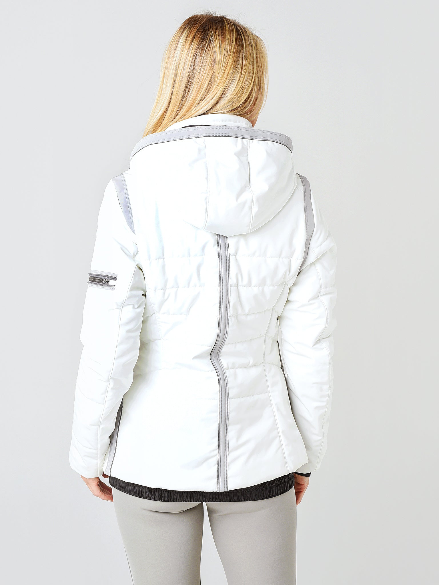 680329xCLOUDCOLOR-alt3