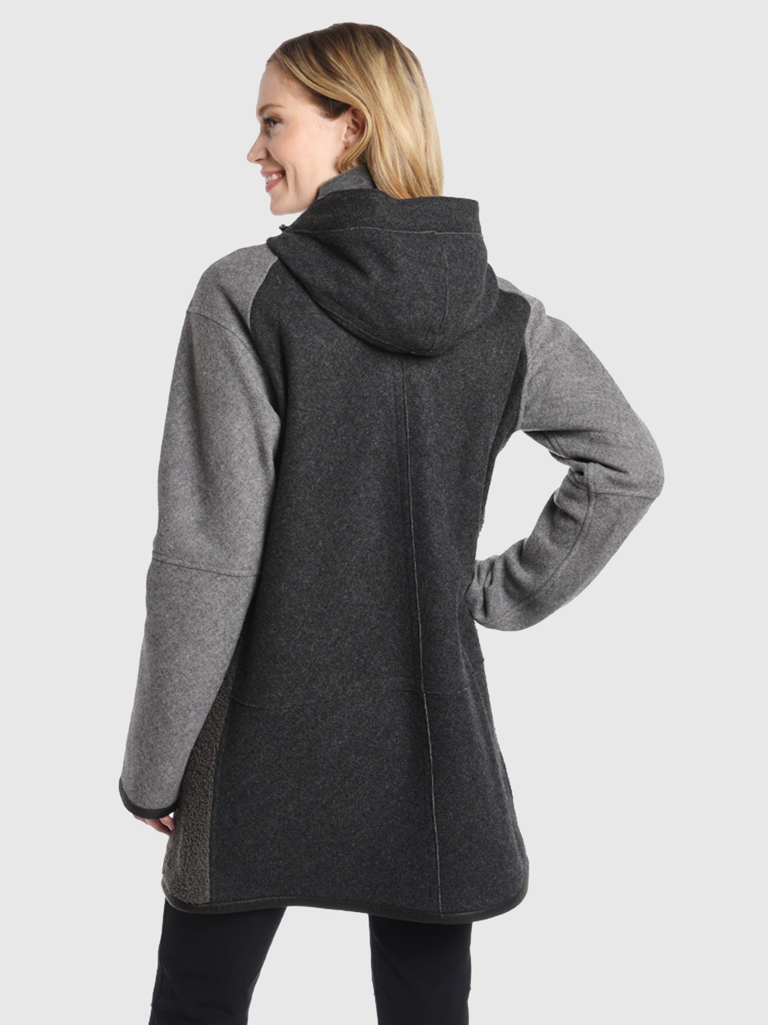 701237xBELUGACOLOR-alt2