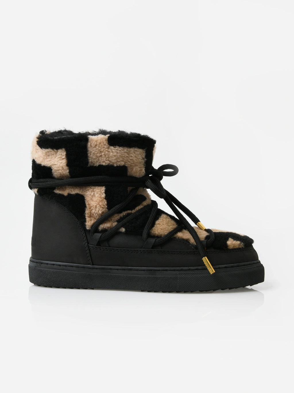 Inuikii Women's Shearling Zig Zag Boot - Saint Bernard