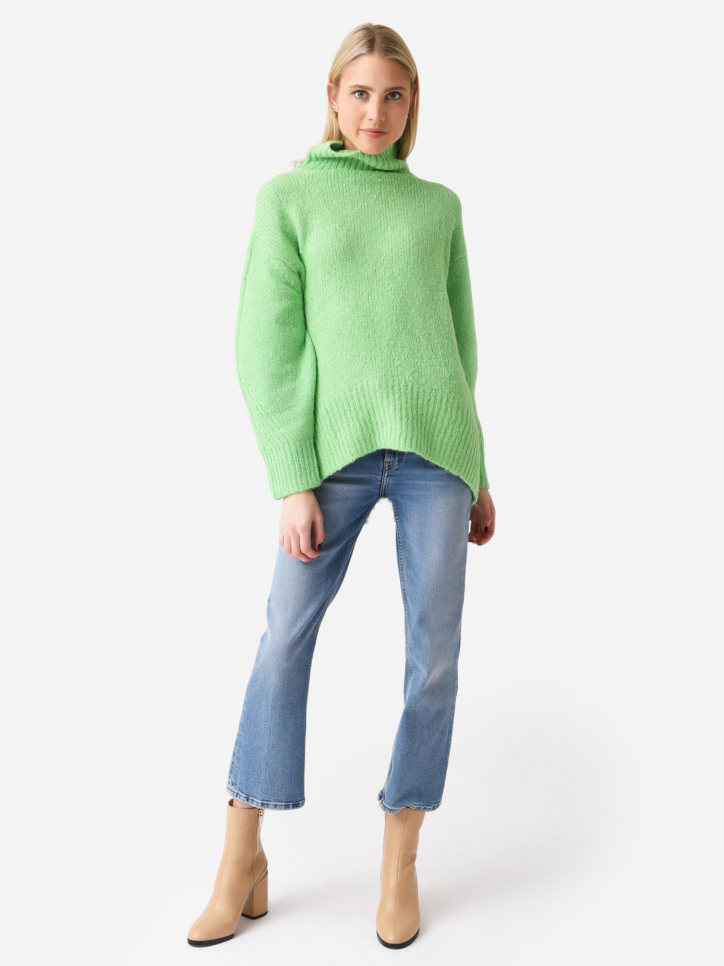 7SWPO00877xSPRINGBOUQUET-alt3