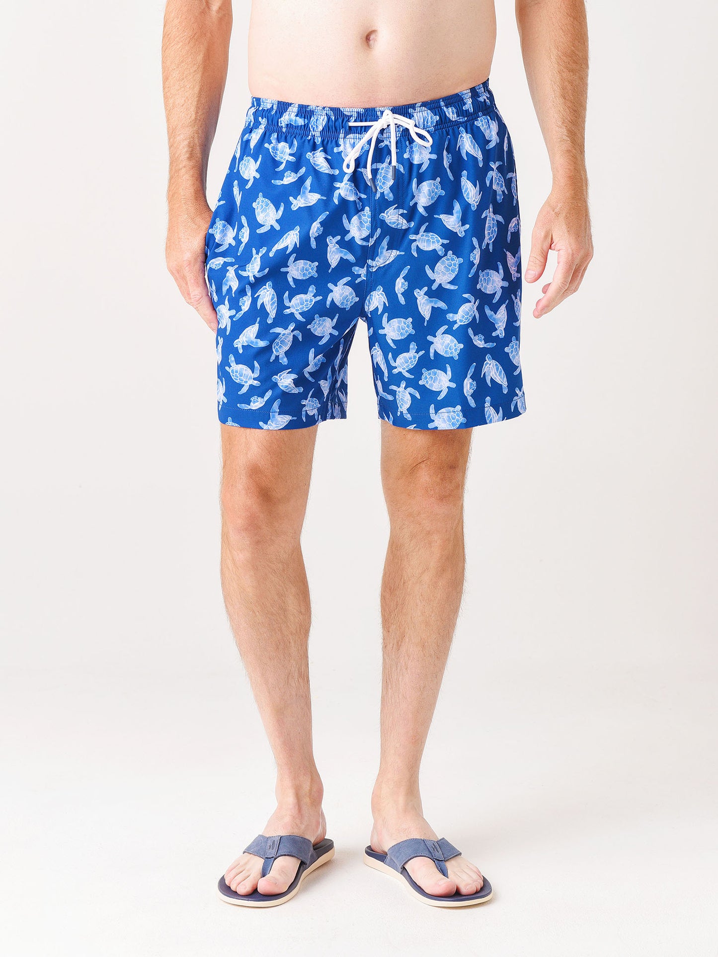 Southern Tide Men's Cocotex Sea Turtles Swim Trunk - Saint Bernard