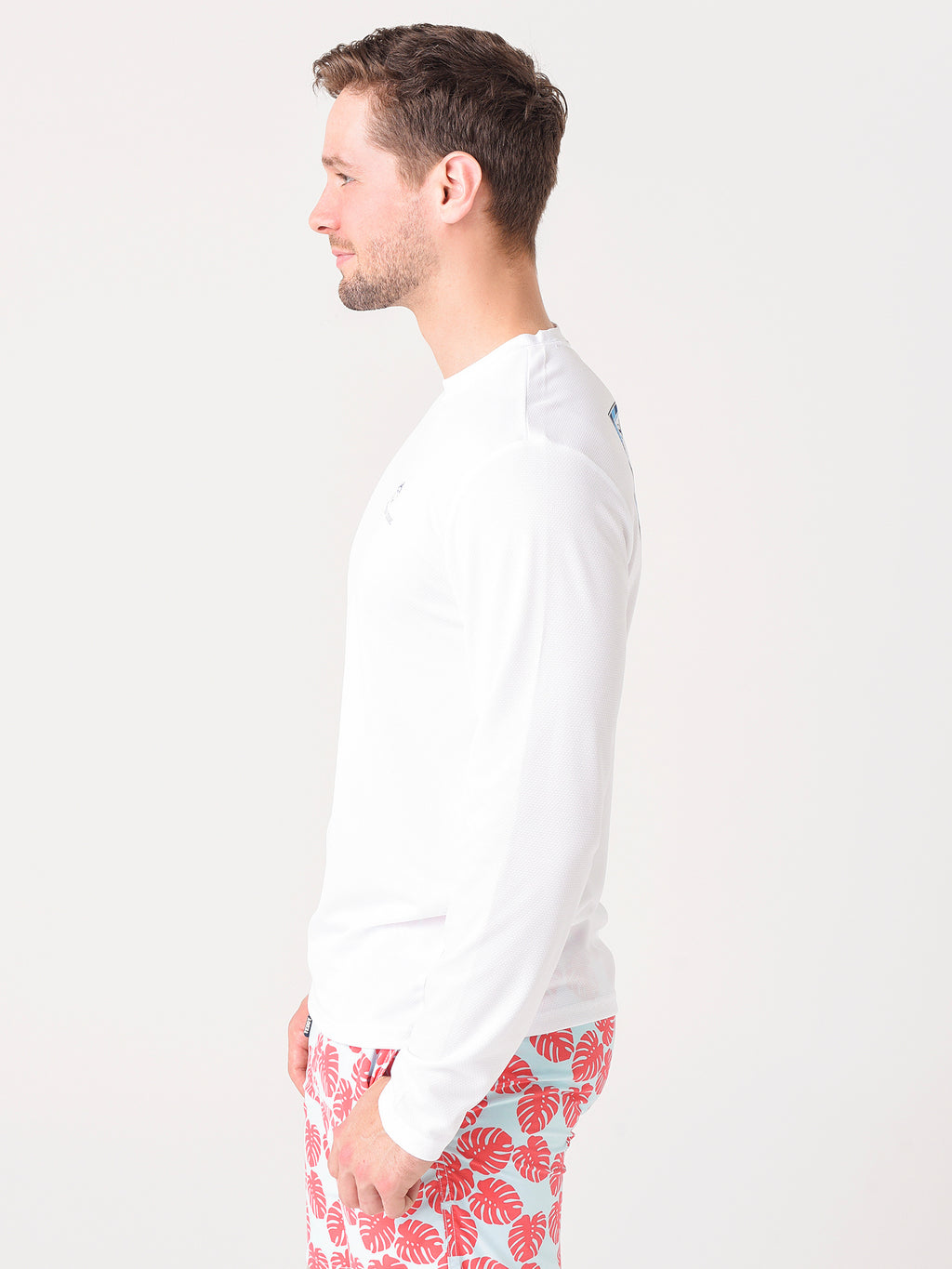 8146xCLASSICWHITE-alt2