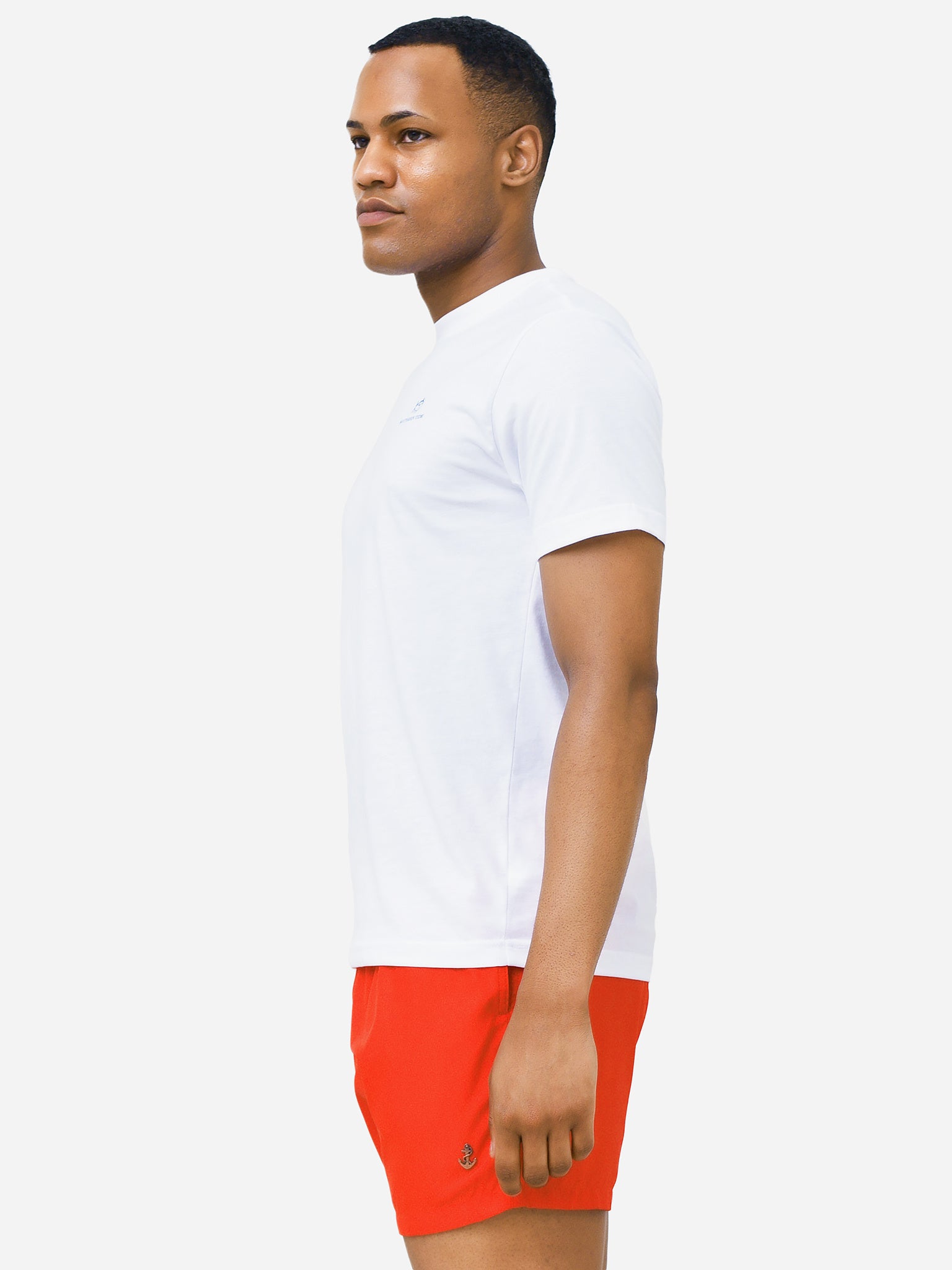 9023_xCLASSICWHITE-alt2