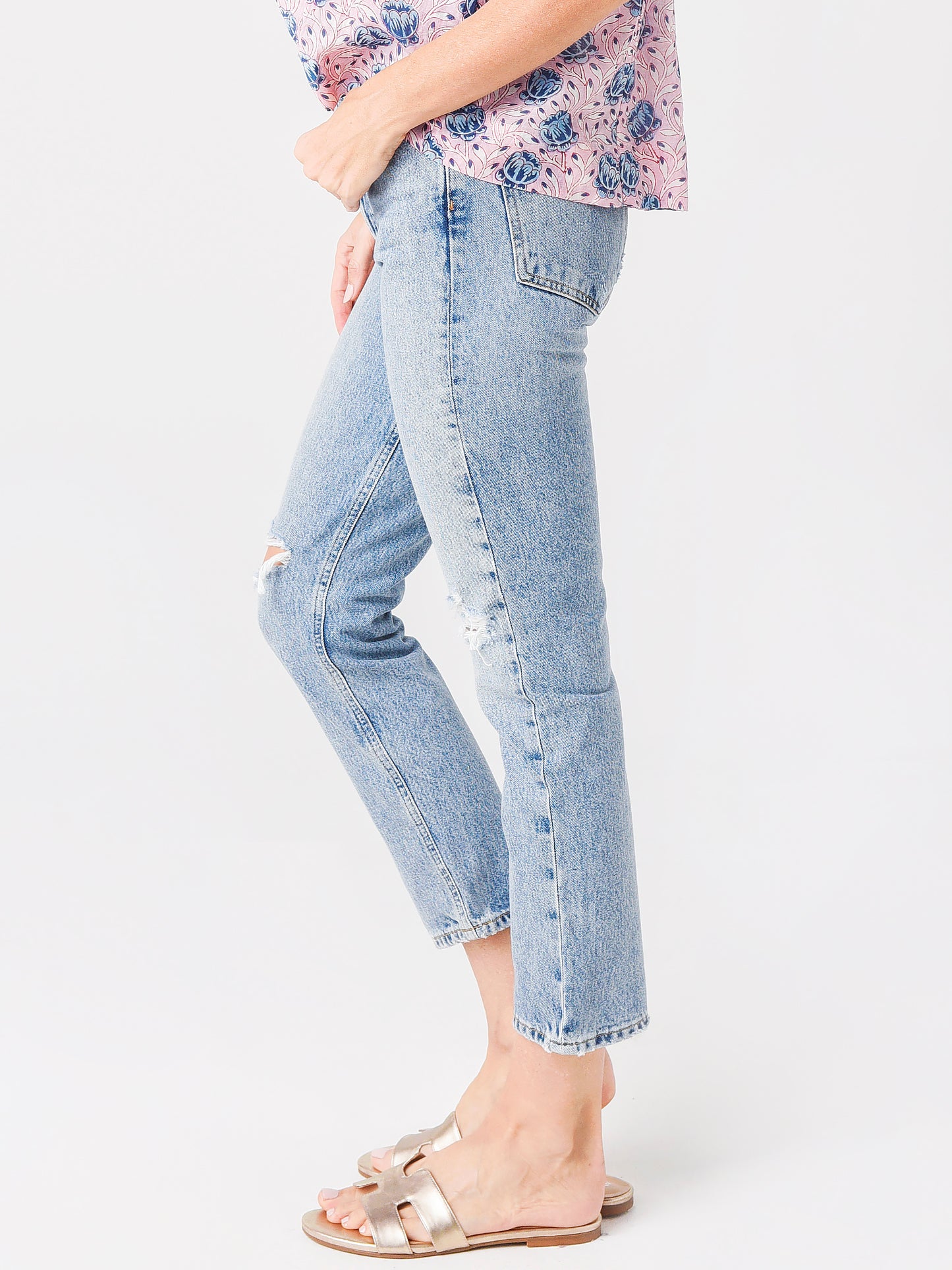 A056E-1206xESCALATE-alt2