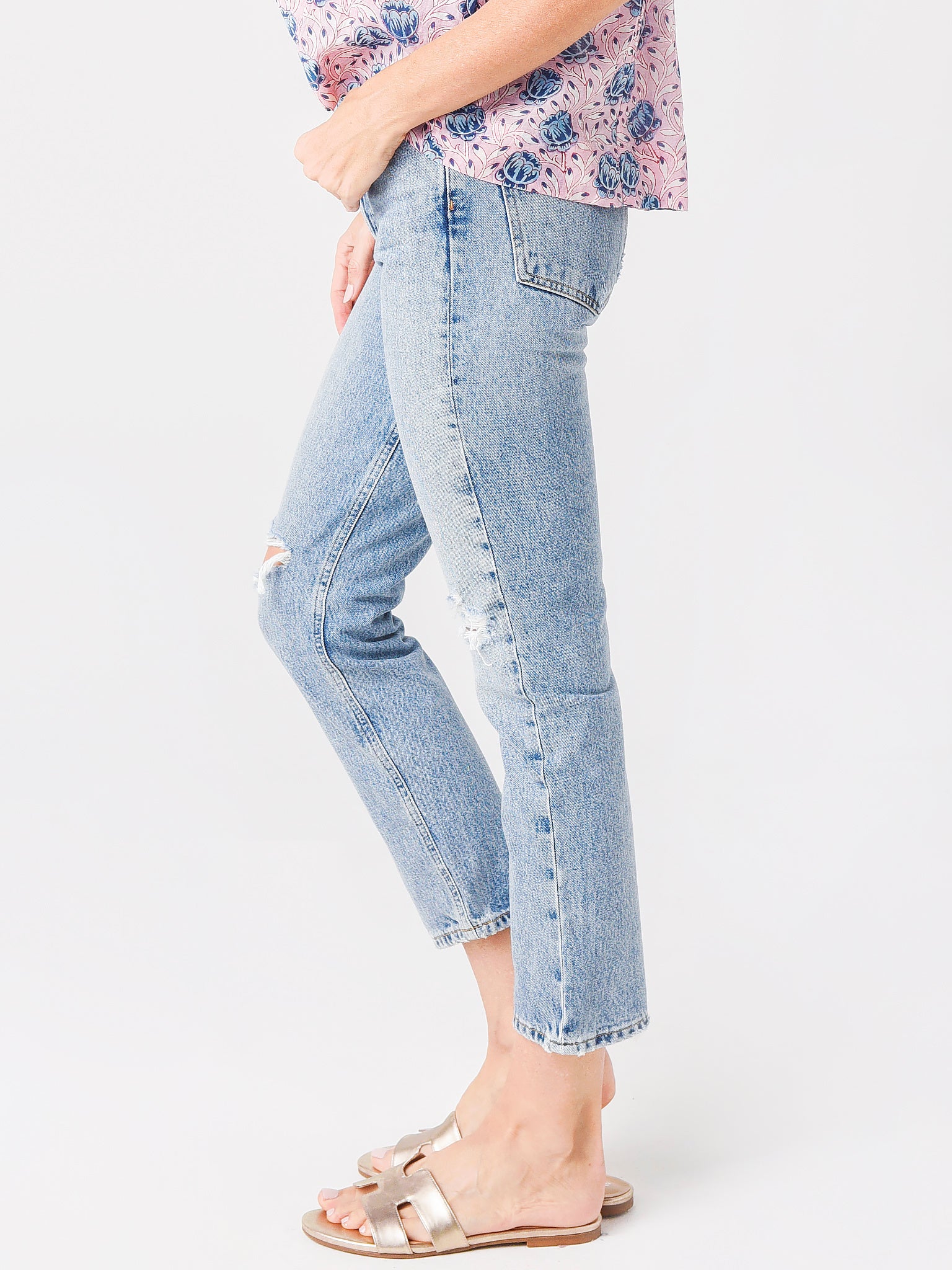 A056E-1206xESCALATE-alt2