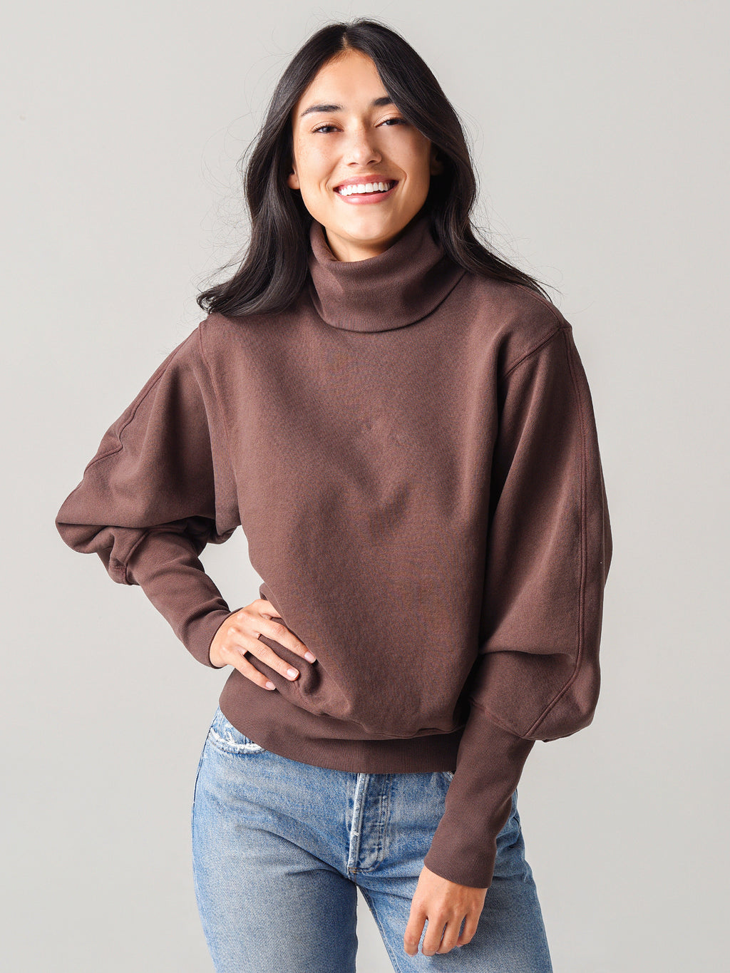 Agolde Women's Extended Rib Turtleneck Sweatshirt - Saint Bernard