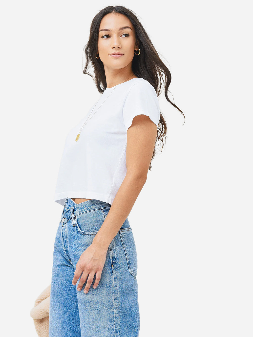 A7180xWHITE-alt2
