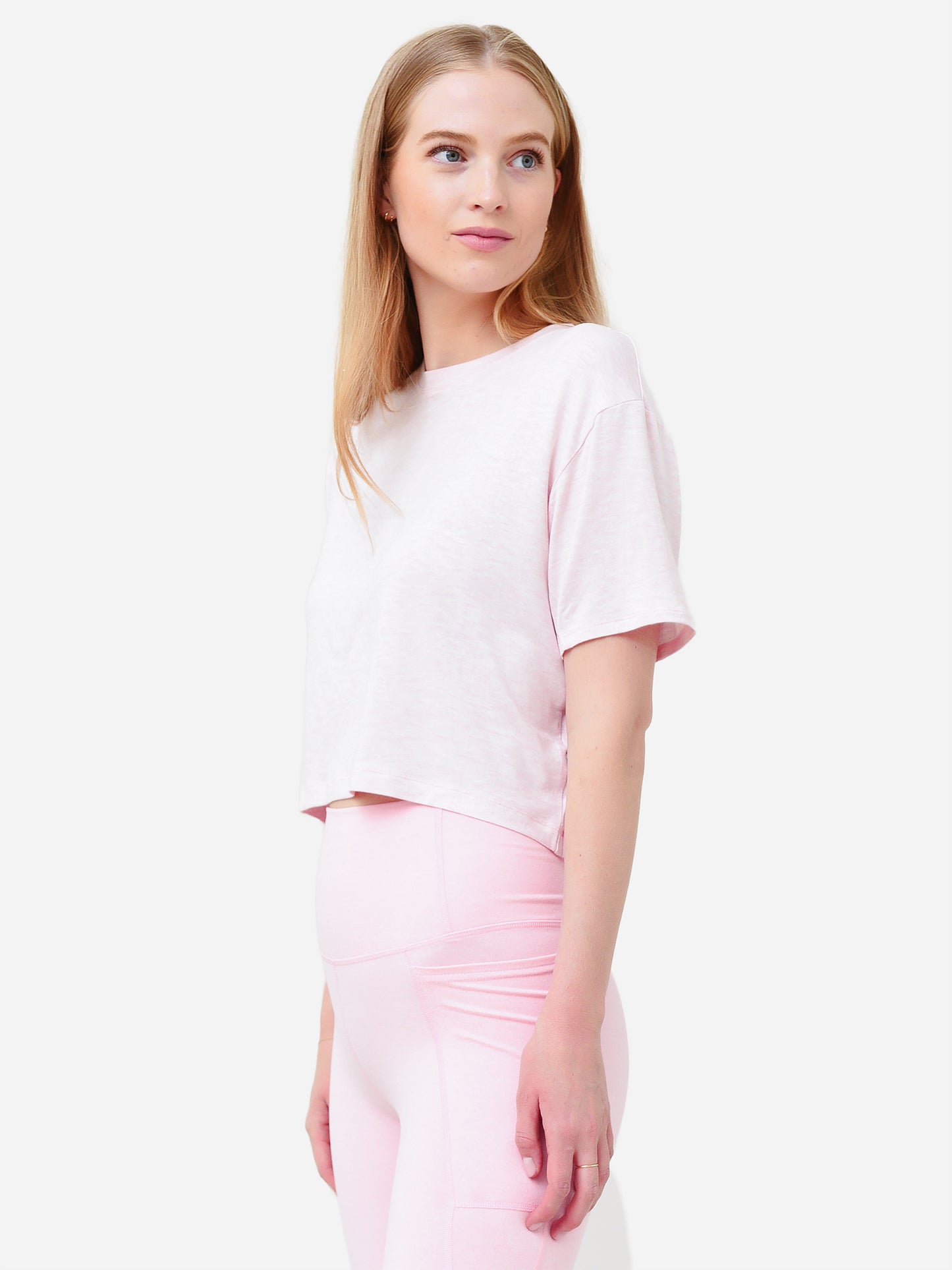 ABT027xGAMEPOINTPINK-alt2