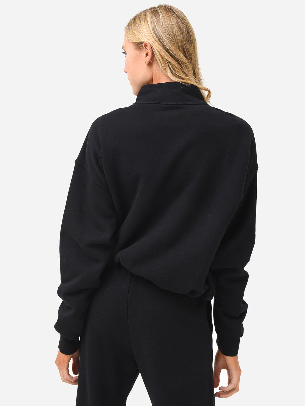 ALI05xBLACK-alt3