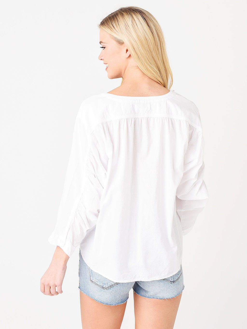 ALINA04xWHITE-alt3
