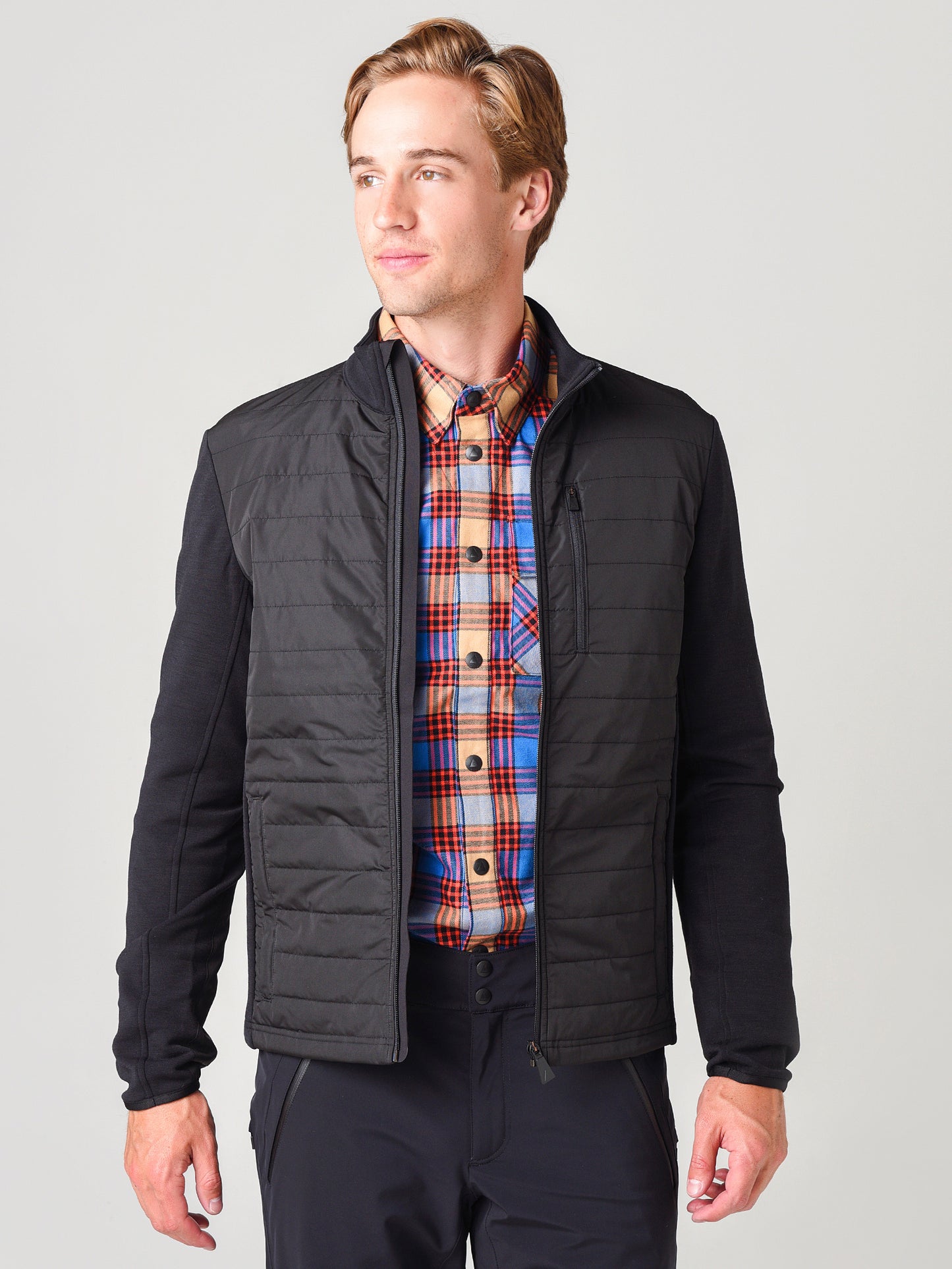 AM400132xSPACEBLACK-alt3