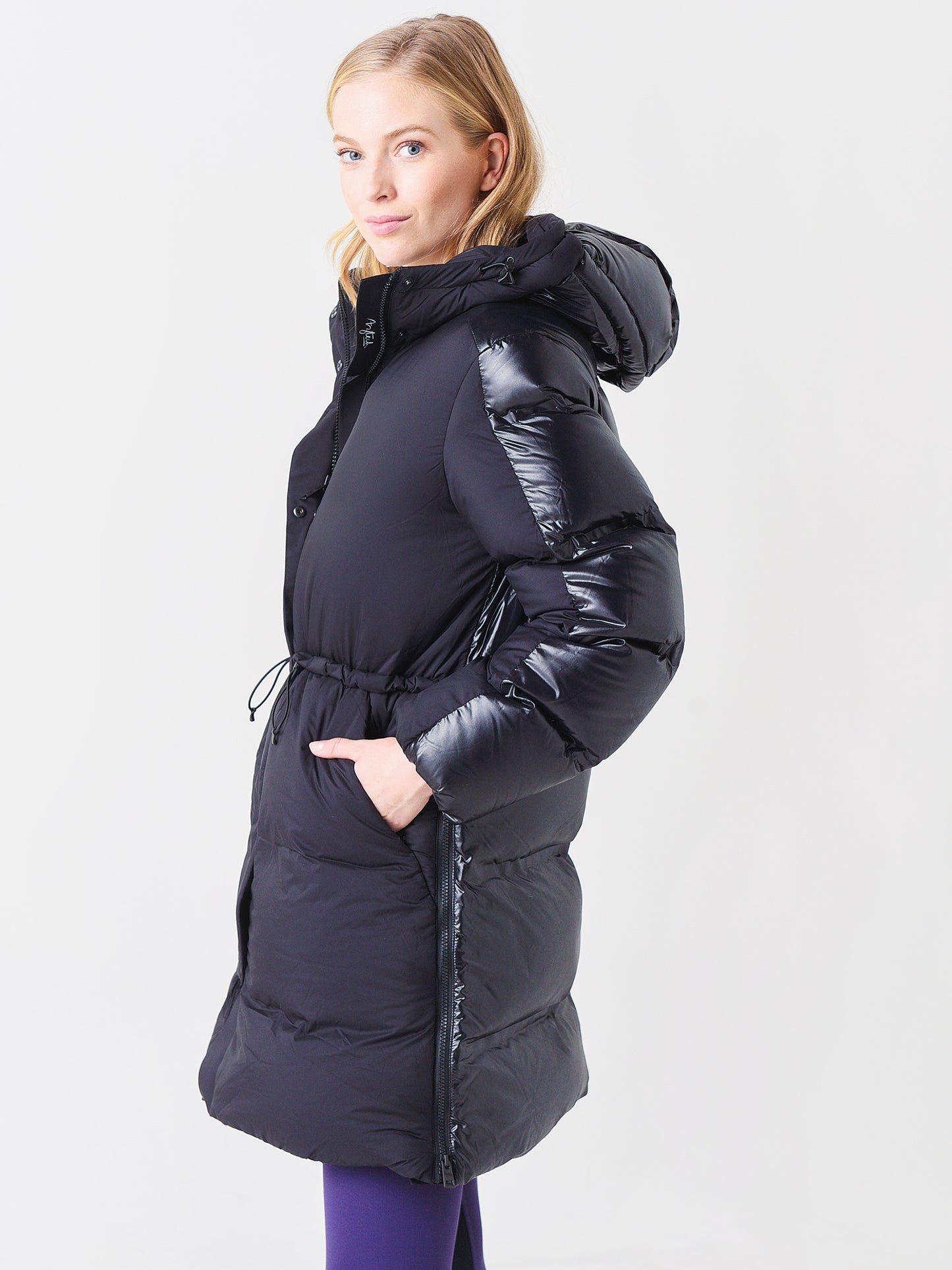 AMW40038xSPACEBLACK-alt2