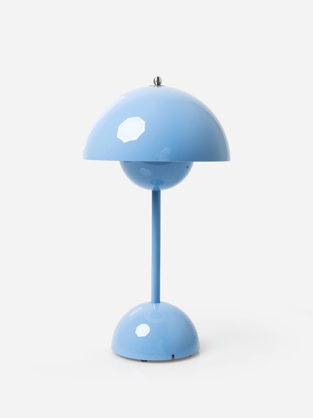 +Tradition Flowerpot Portable Table Lamp - Saint Bernard