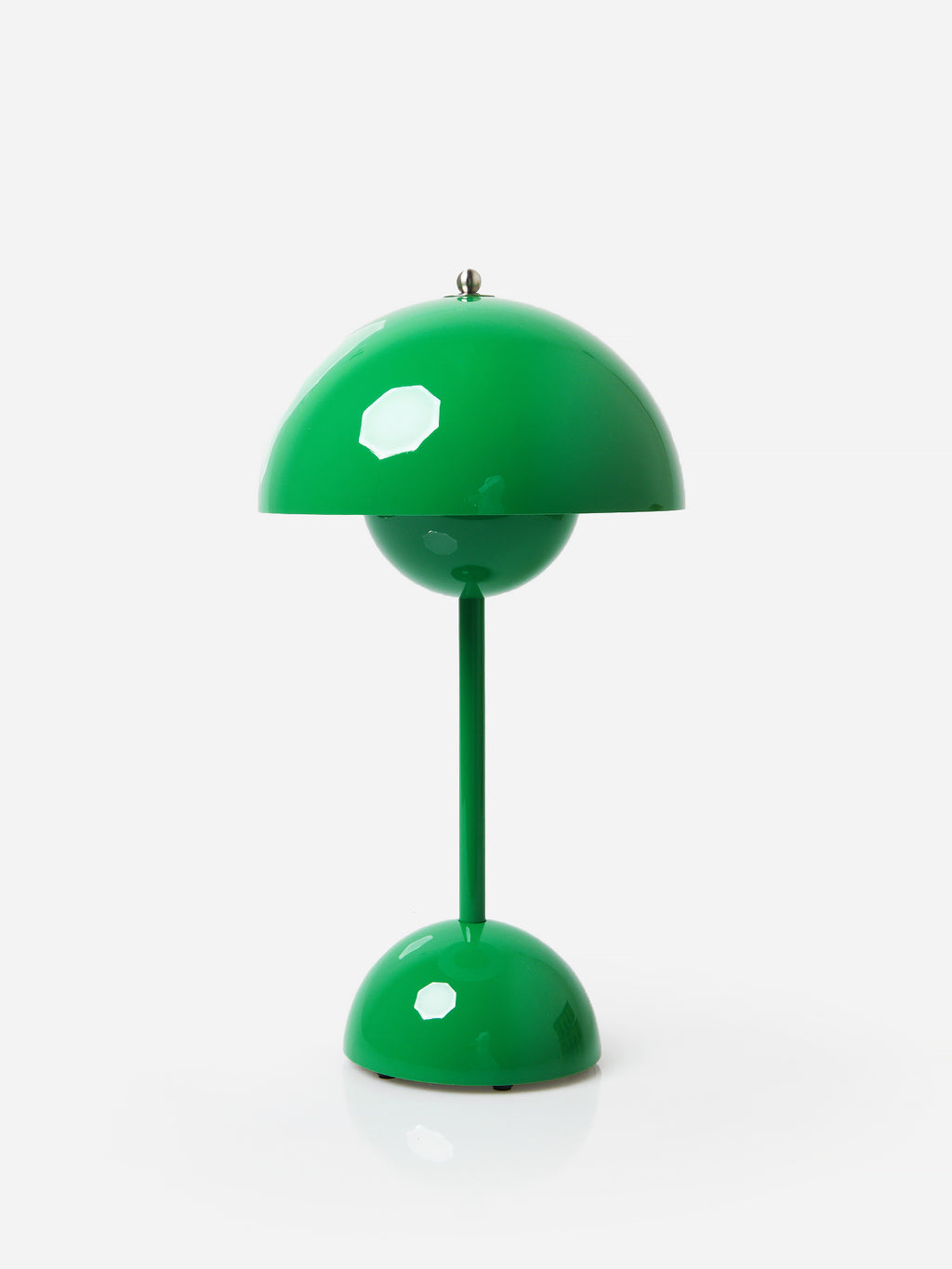 +Tradition Flowerpot Portable Table Lamp - Saint Bernard