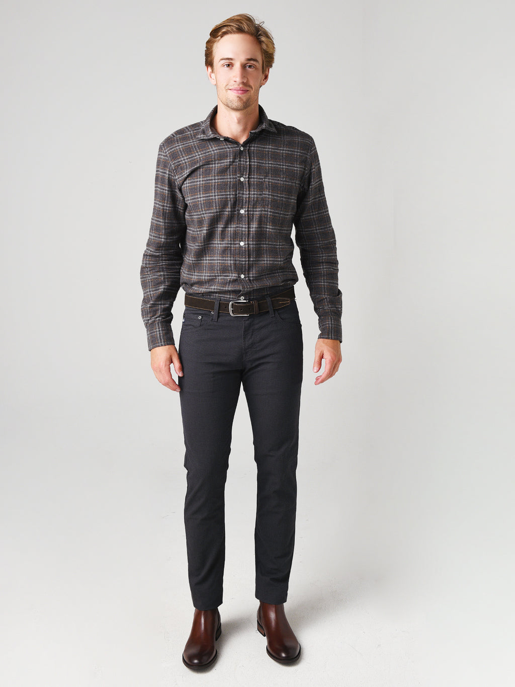 AU11018xDARKGREYLIGHTGREYCAMELPLAID-alt1