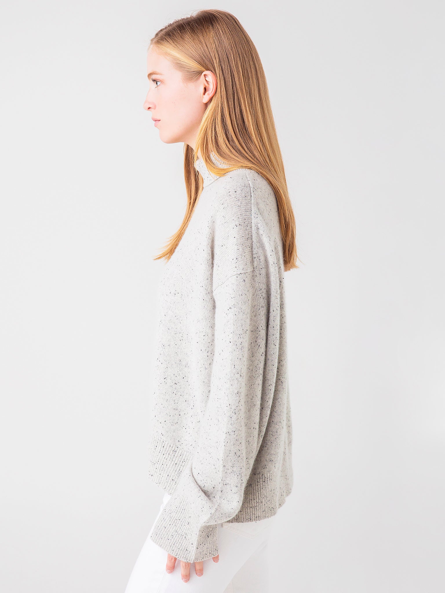 AW21-066xSALTPEPPER-alt2