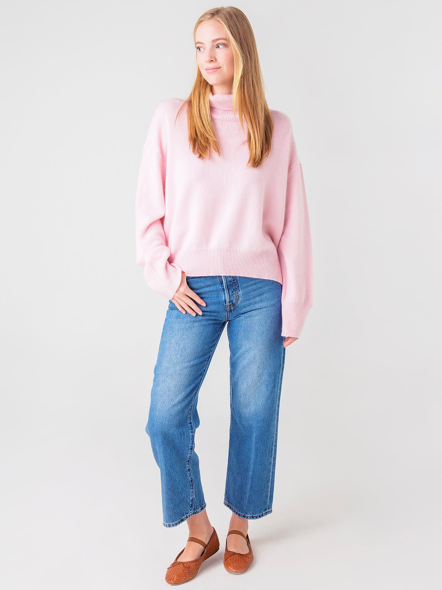 AW21-066xSOFTPINK-alt1