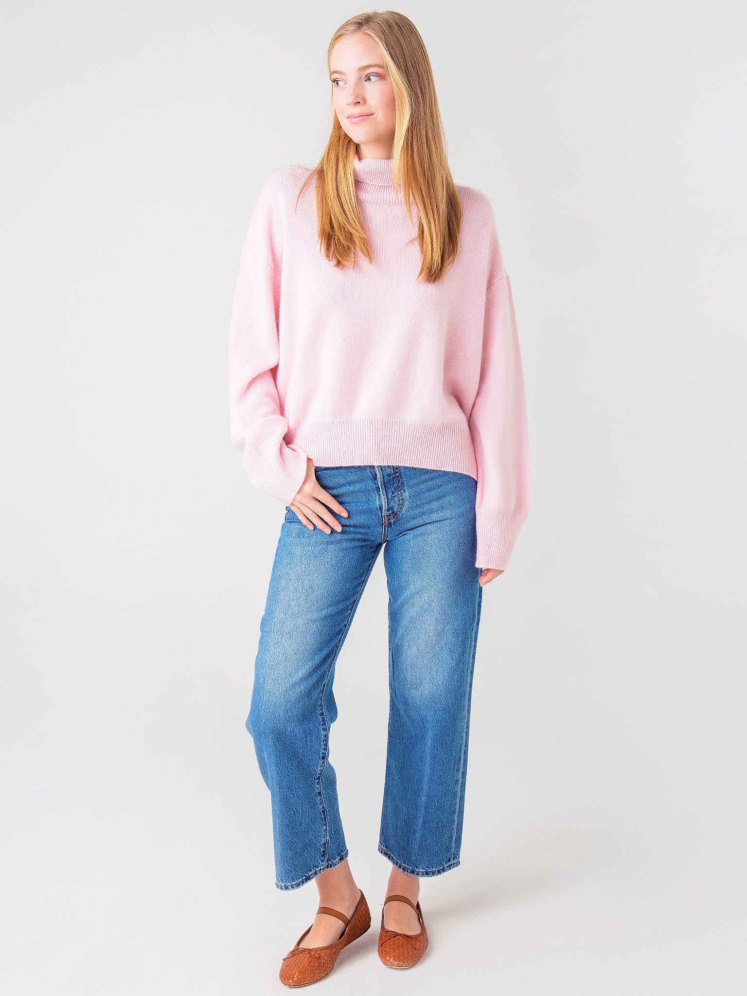 AW21-066xSOFTPINK-alt1