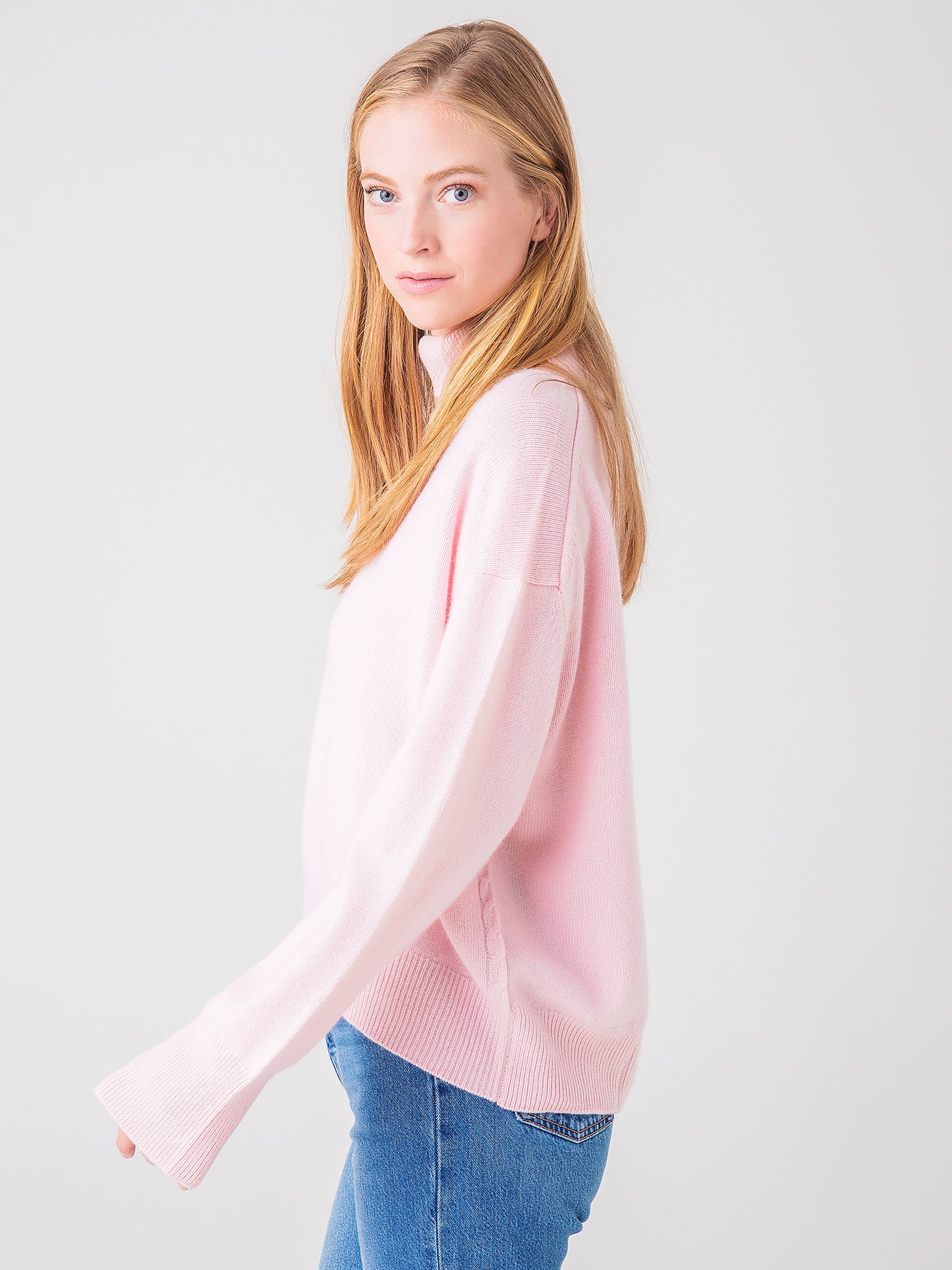 AW21-066xSOFTPINK-alt2