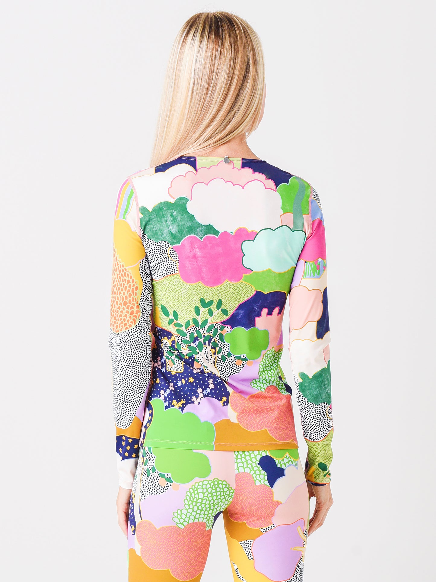 AW21-CB-T04-AxMULTI-alt3