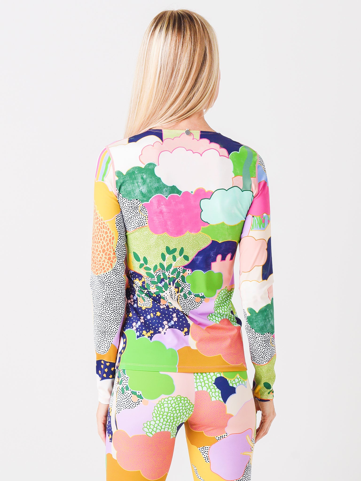 AW21-CB-T04-AxMULTI-alt3