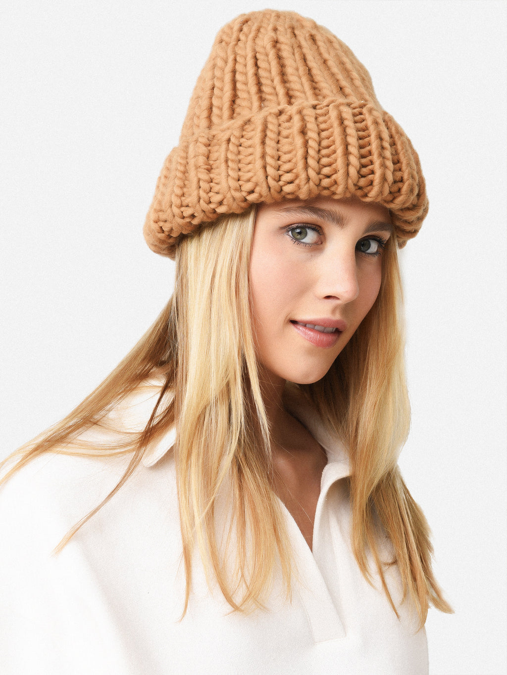 AW21_AMCK003xCAMEL-alt1