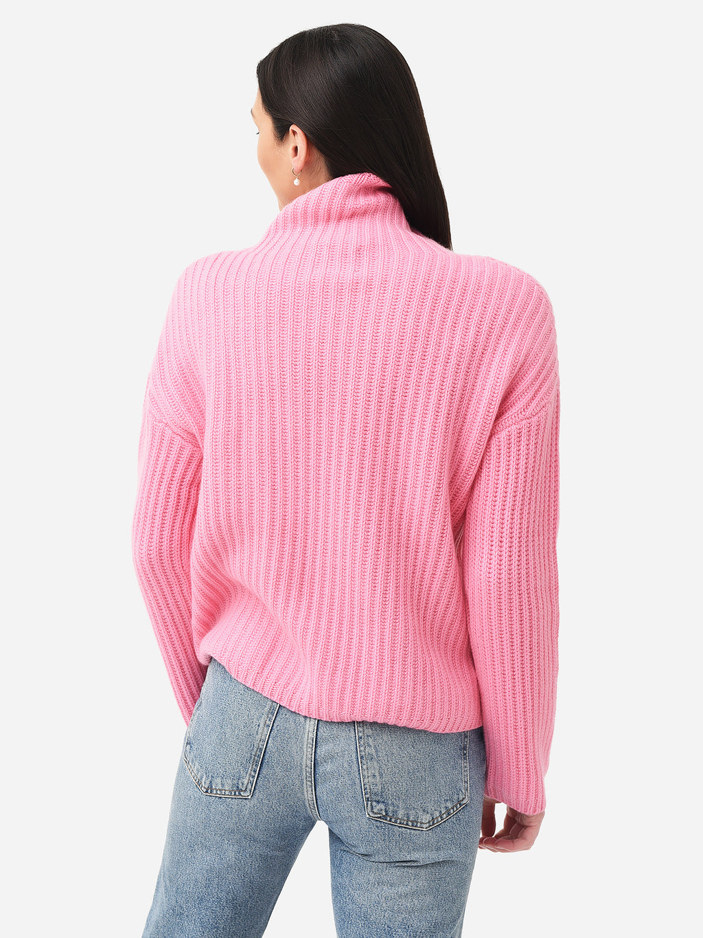 AW22-058xNUNCHAI-alt3