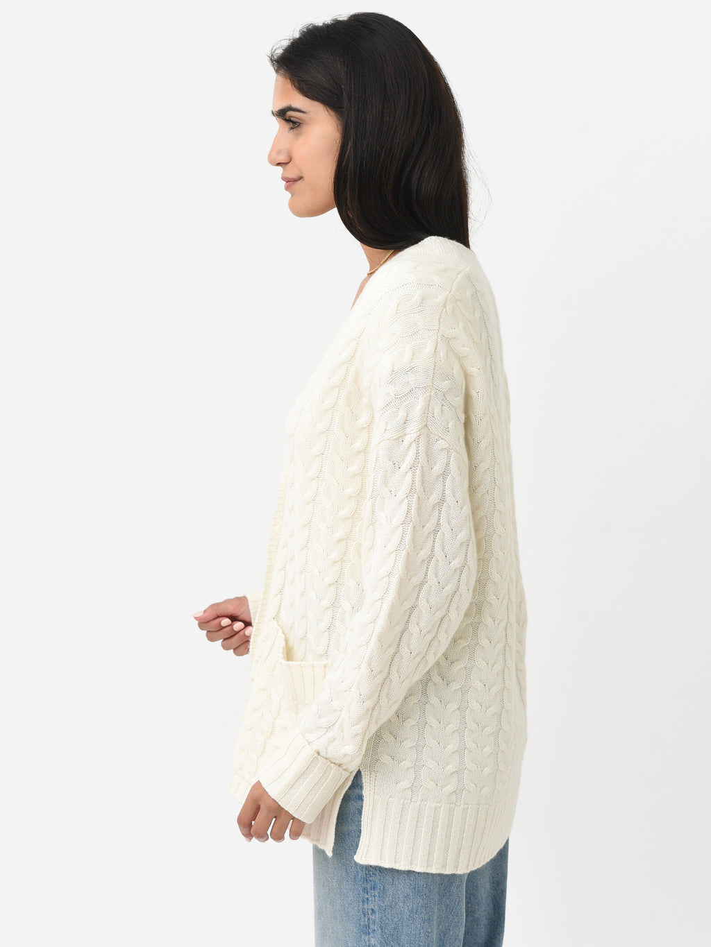 AW22-077xANGELWHITE-alt2