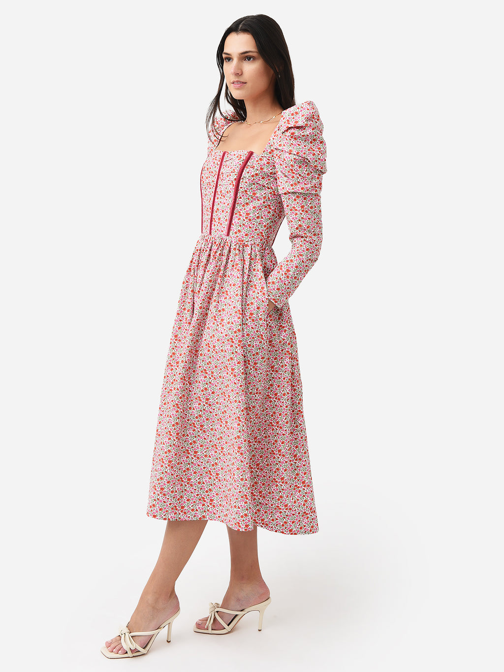 AW2213-W22_023xREDLIBERTYFLORAL-alt2