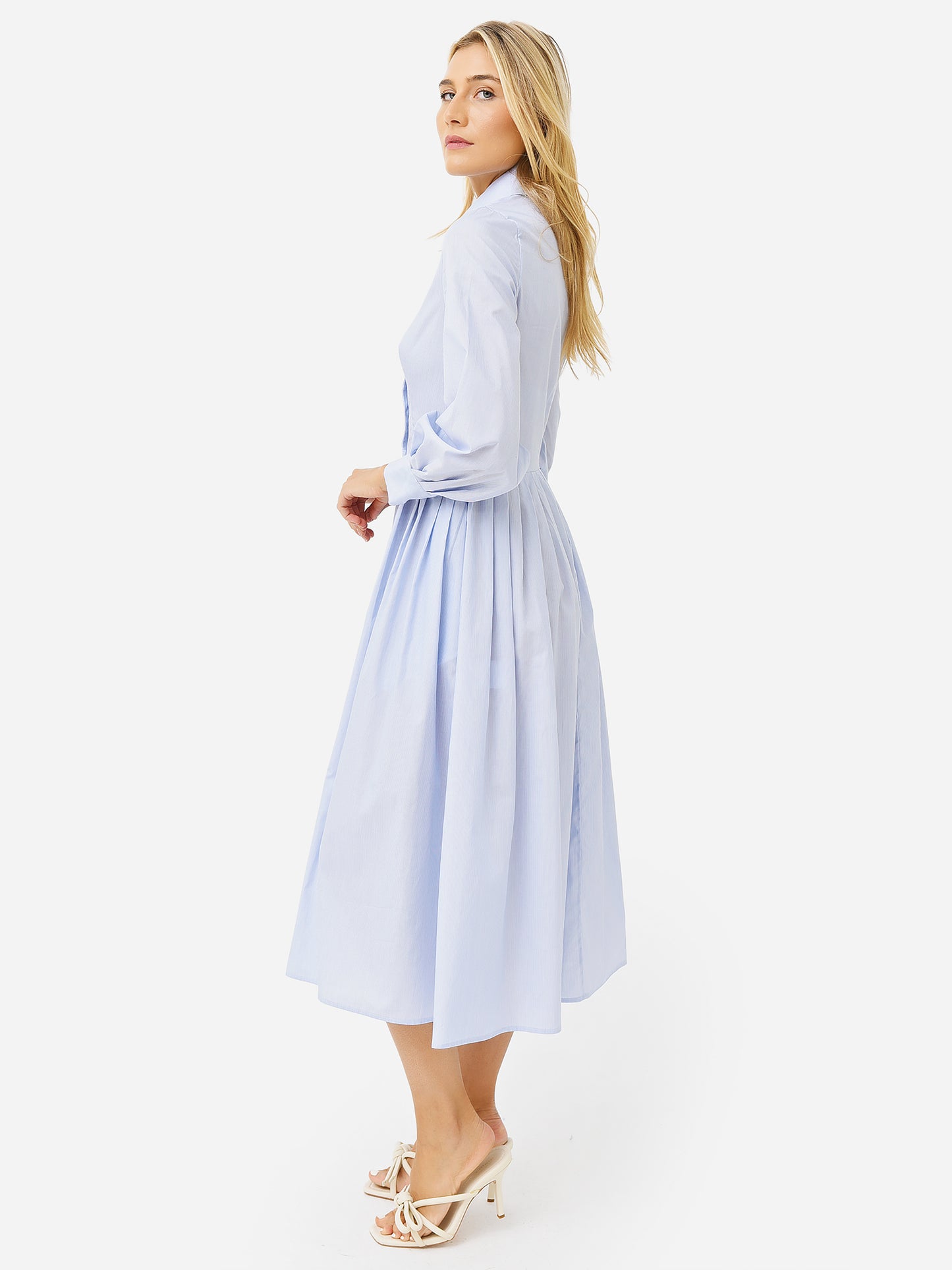 AW2220-W22_030xLIGHTBLUEWHITE-alt2