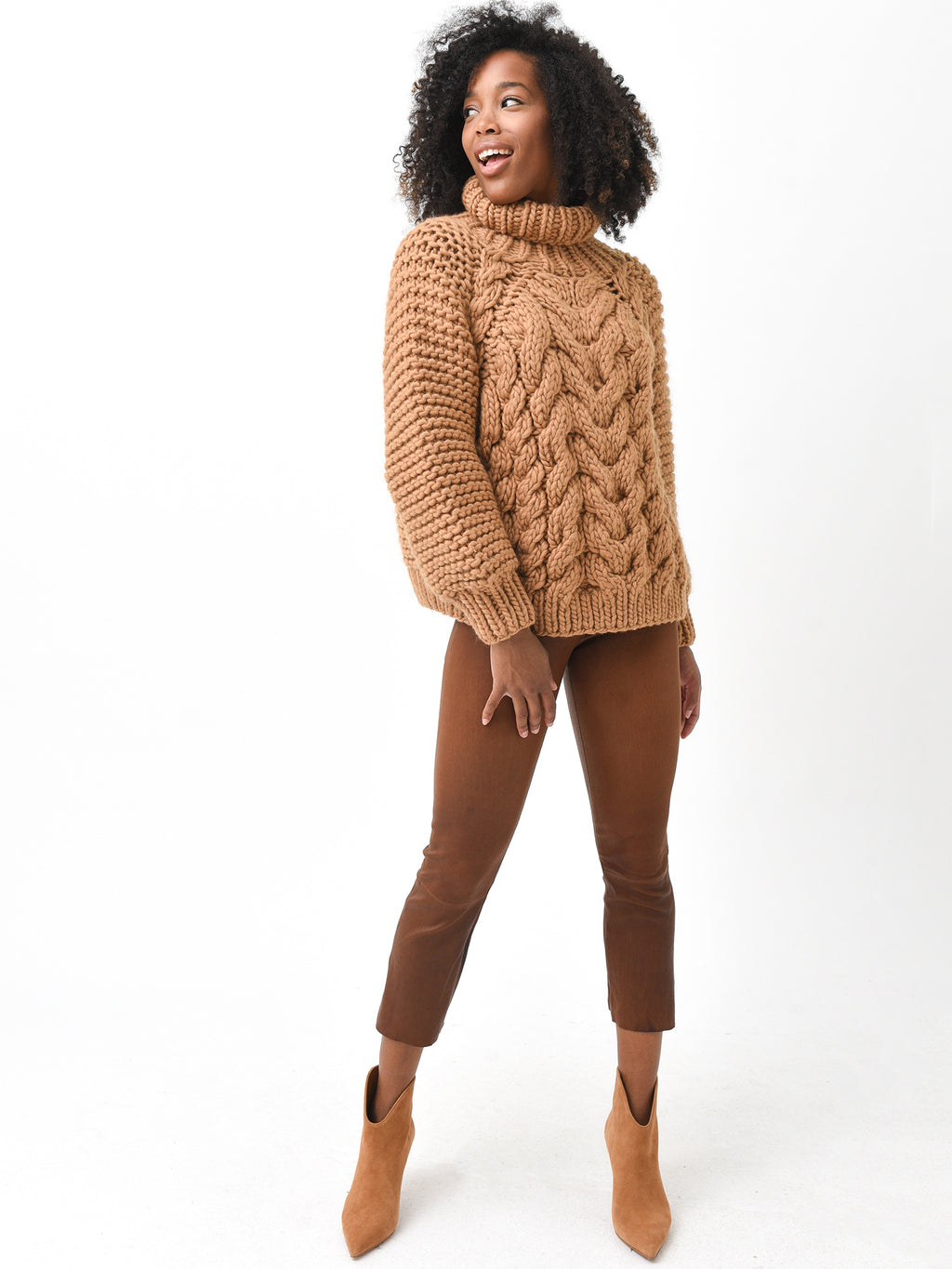 AW22_AMCK22032xCAMEL-alt2