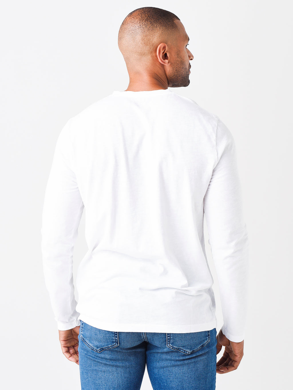 AW66302xWHITE-alt3