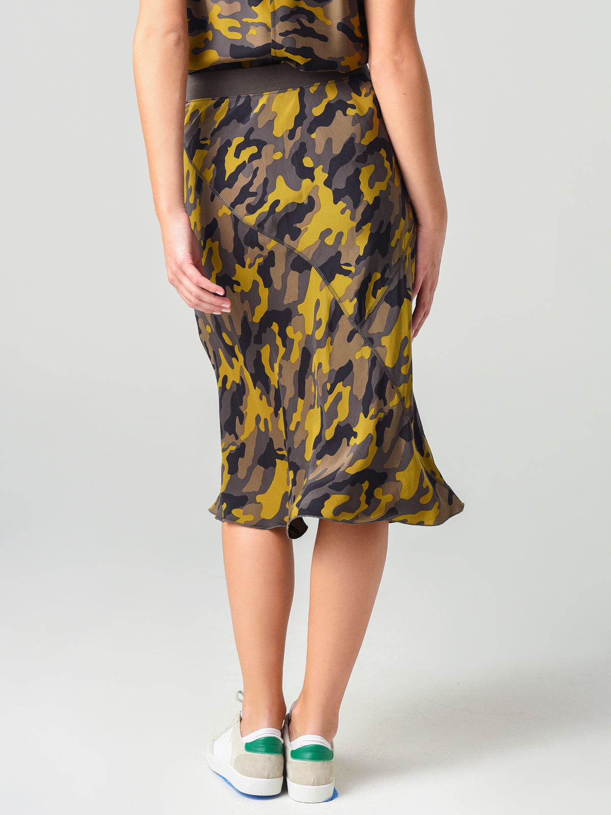 AW9800-BD24xANTIQUEGOLDCAMO-alt2