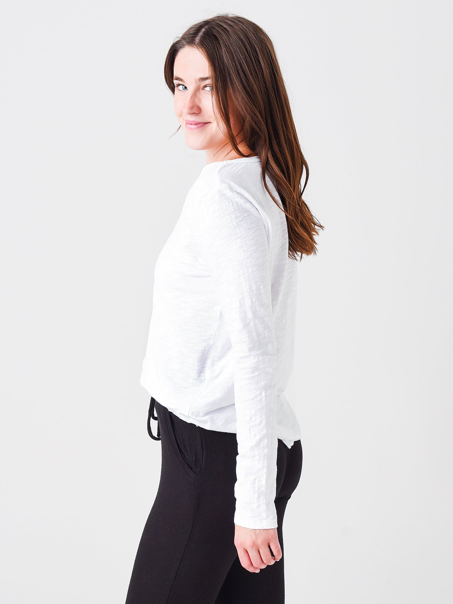 B1W100TCSxWHITE-alt2