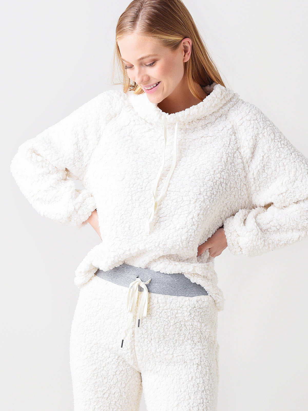 Dylan Women's Plush Pile Raglan Pullover - Saint Bernard