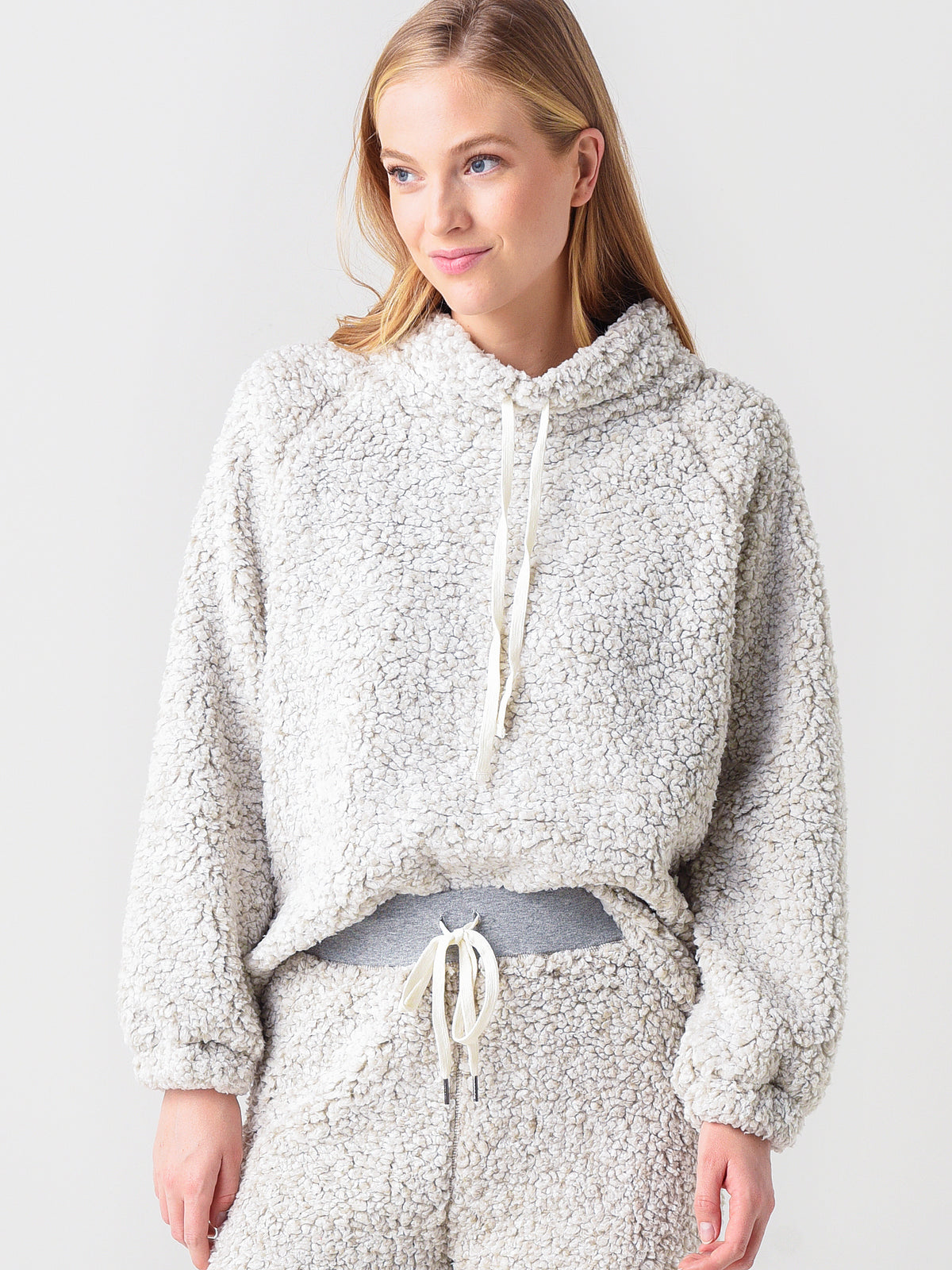 Dylan Women's Plush Pile Raglan Pullover - Saint Bernard