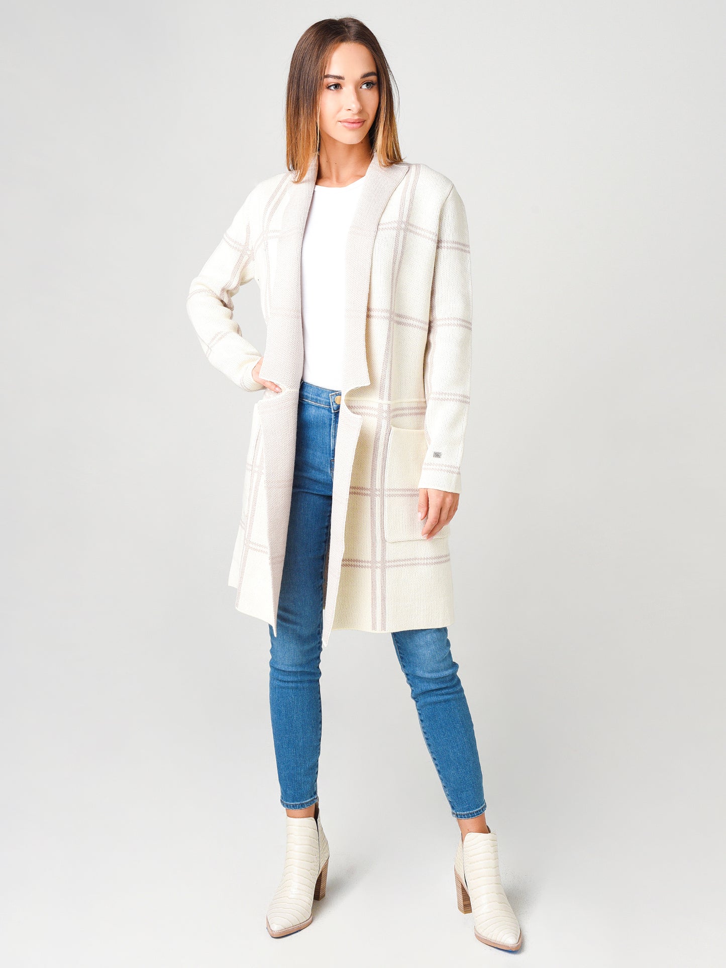 BENELA-PxQUARTZ-alt3