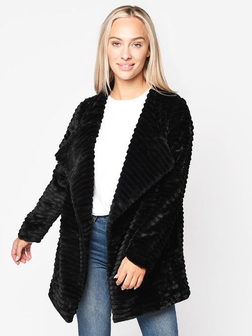 BB Dakota Women’s Fab Moment Faux Fur Jacket