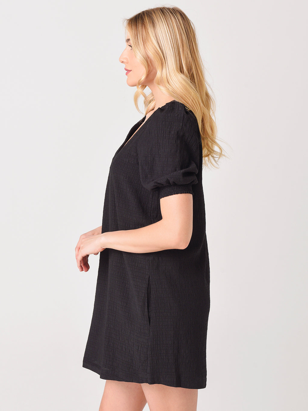 BK208749xBLACK-alt2