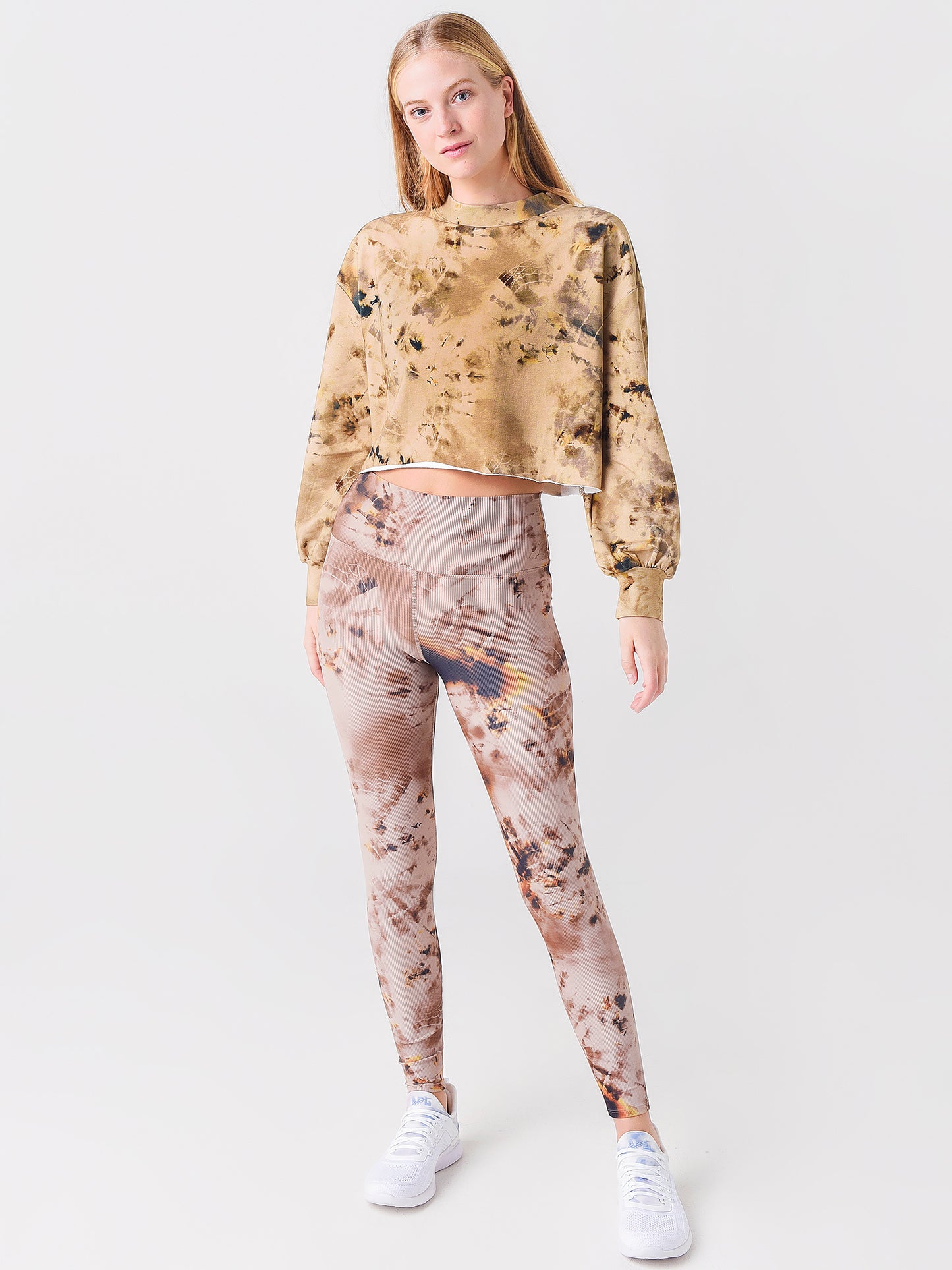 BR07372F1xTAUPETIEDYE-alt1