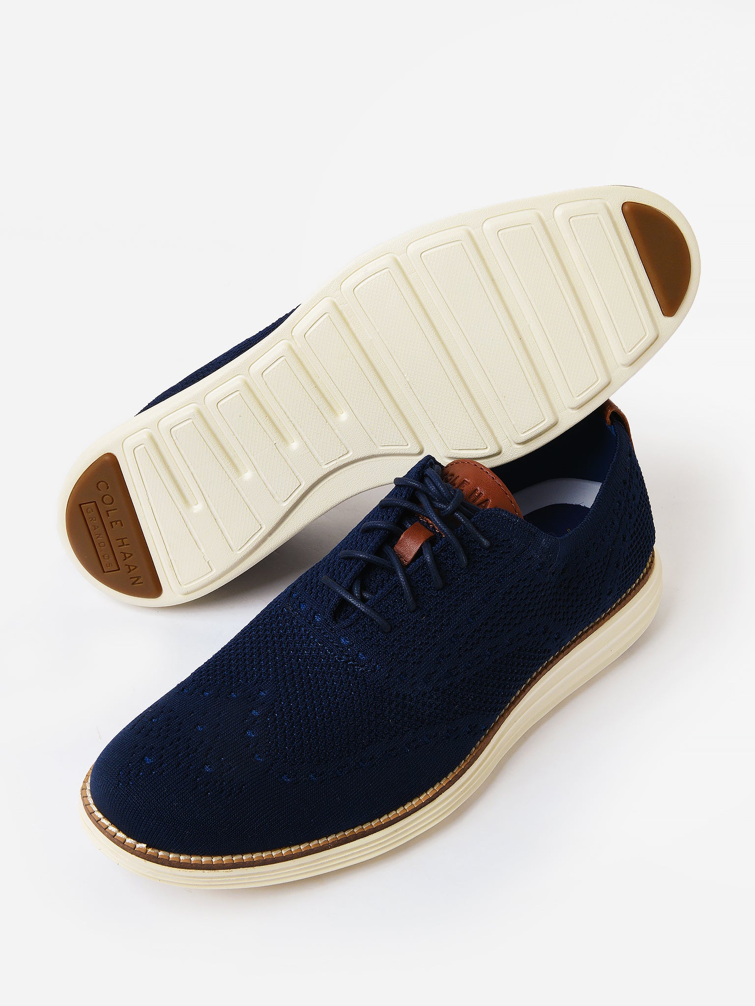 Cole Haan Men's Original Grand Wingtip Oxford – saintbernard.com