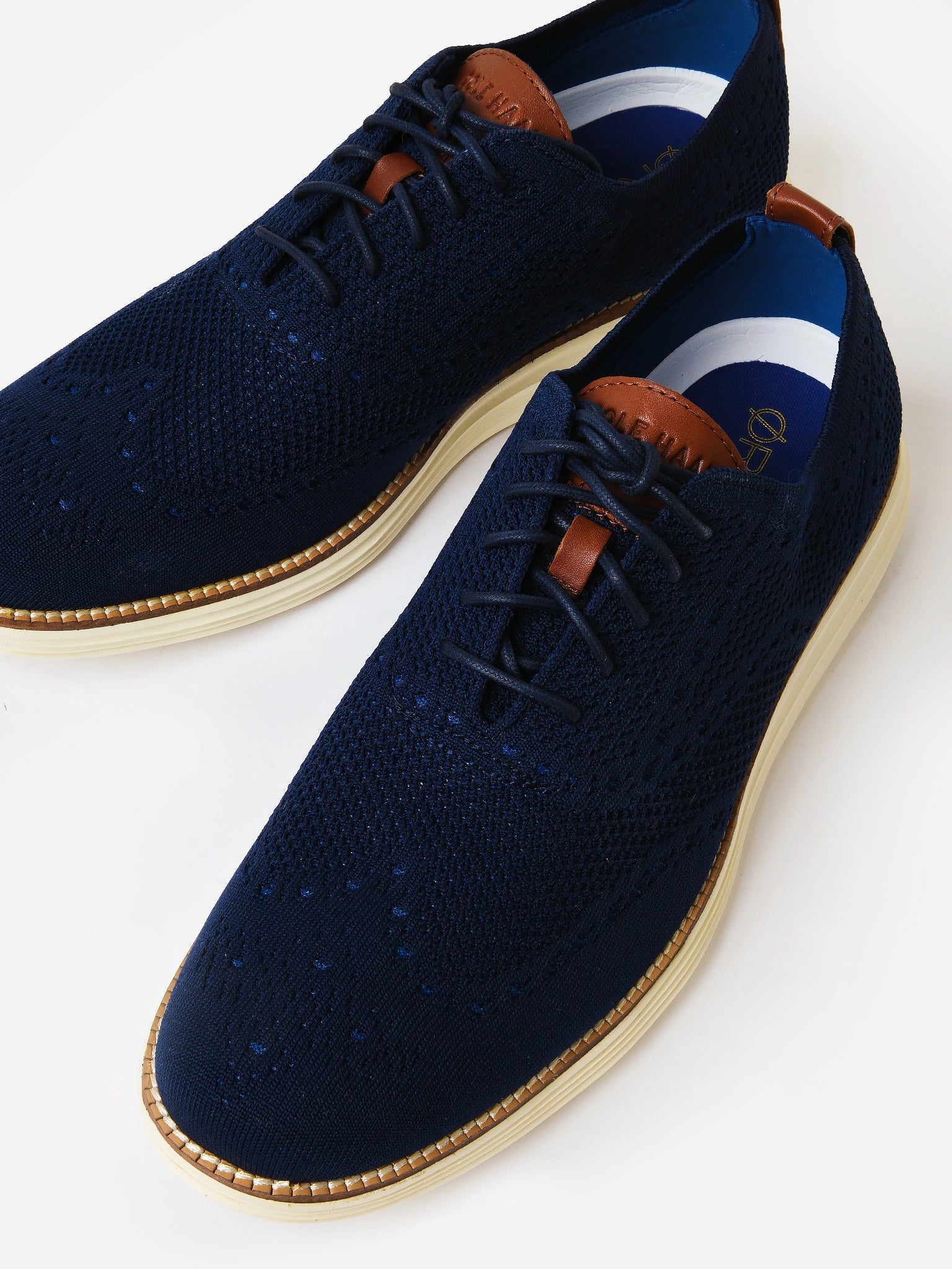 Cole Haan Men's ØriginalGrand Wingtip Oxford – saintbernard.com