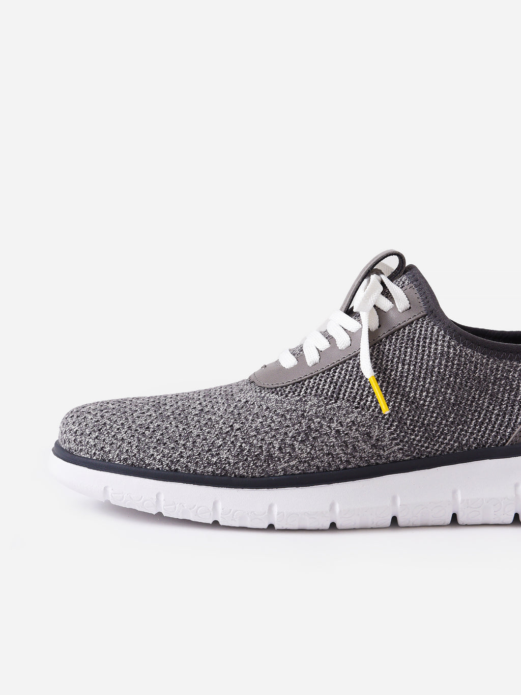 Cole Haan Men display picture 1