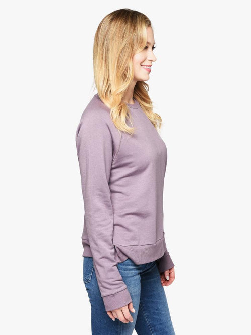 Beyond Yoga Women’s Cozy Fleece Favorite Raglan Crew Sweatshirt