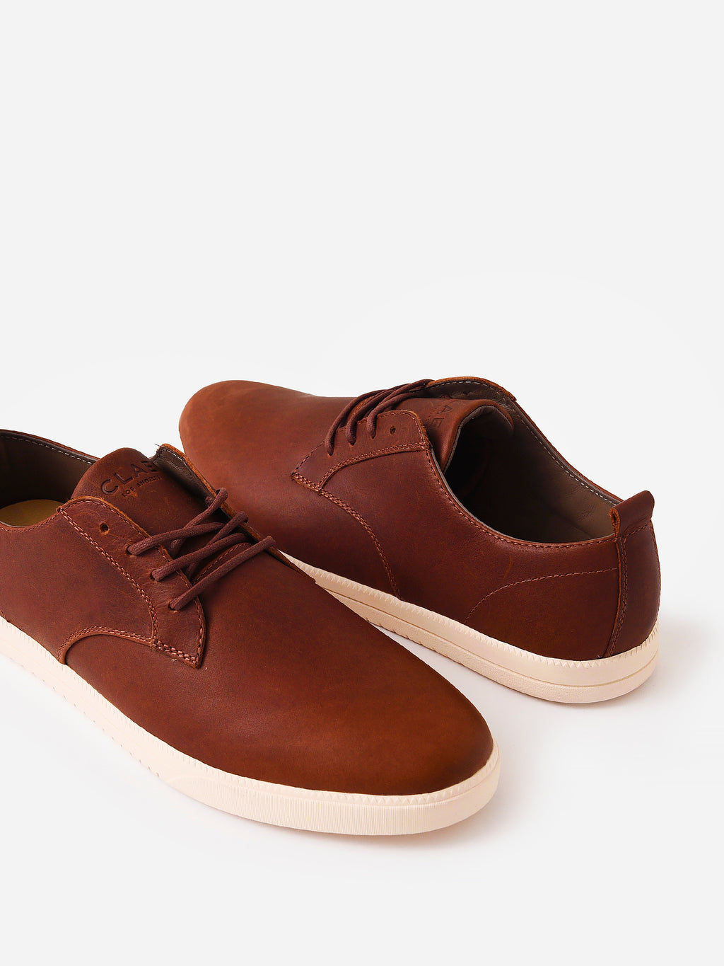 CLA01246xCHESTNUTOILEDLEATHER-alt2