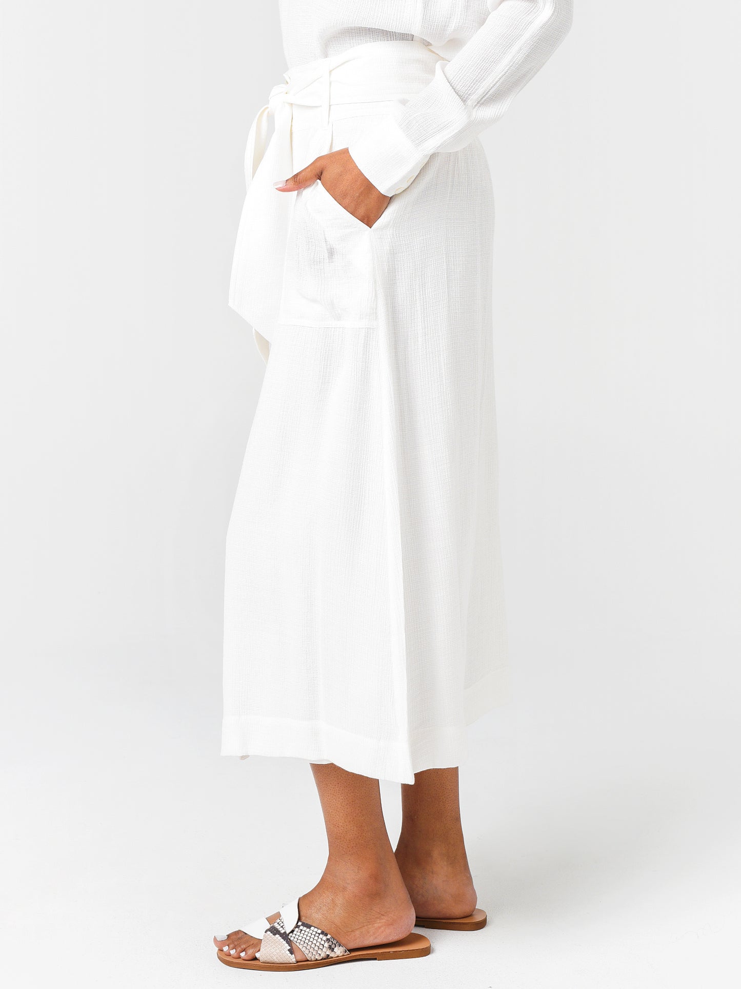 CRM3147xSALTWHITE-alt1