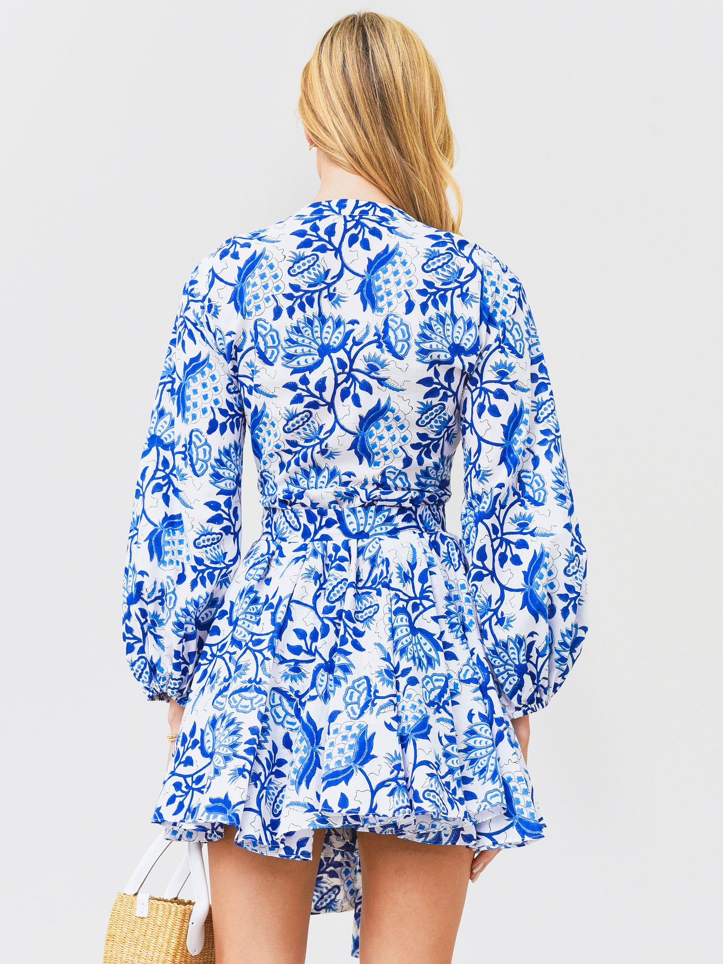 CSS2213xNAVYWHITE-alt3